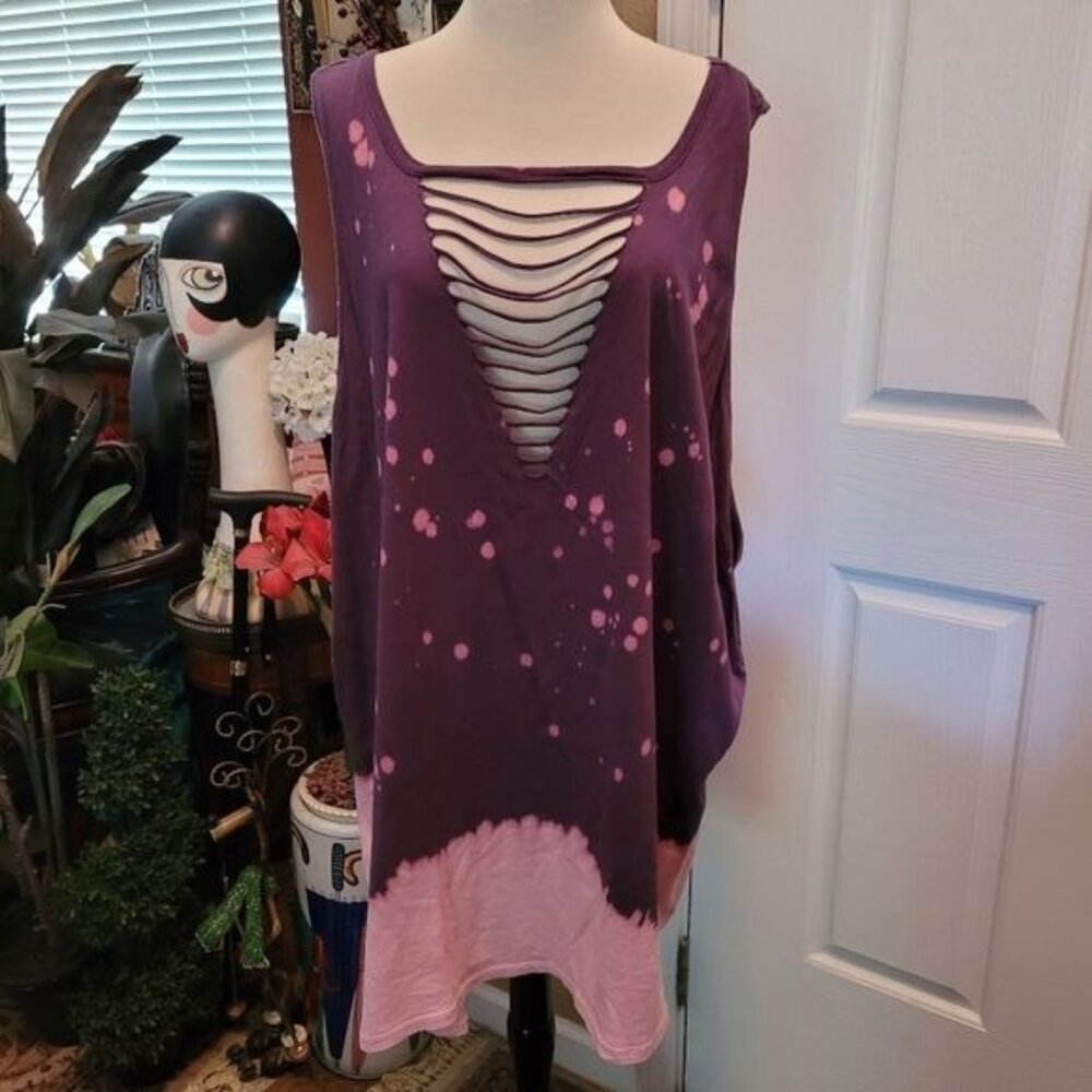 Torrid Tank Top Destroyed Rock Rocker Size 5 5X 5XL Slim Fit Purple Biker